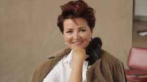 Do internetu trafiło zdjęcie z ceremonii, na którym możemy podziwiać suknię ślubną byłej. Jolanta Kwasniewska Zadaje Szyku Przepieknymi Kreacjami Byla Pierwsza Dama To Klasa Sama W Sobie Oto Jej Najlepsze Stylizacje Zycie
