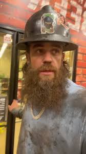 Does The Black Lift Hard Hat Burn