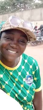 She is called Adwoa China, and well known in Nsoatre. One of the culprits  behind the death of Pooley 😭😭😭😭😭😭😭 according to multiple sources. If  true,she must be dealt with according to