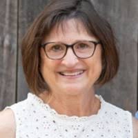 60+ perfiles de «Mears»