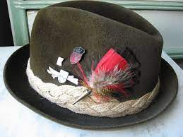 Vintage Fedora Tyrolean Hat Dobbs New York Austrian Tyrol Felt Hat Octoberfest Bavarian Hat Pins Feather Hat Pin German Brown Hat Traditional German Clothing Feather Hat German Outfit