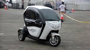 Instead of having data with a lot of noise, we got much smoother line, which is closer to the original. Sensasi Mengendarai Motor Listrik 3 Roda Dari Selis Otomotif Liputan6 Com