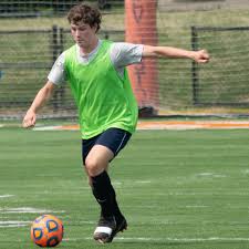 Quinn earned 48 caps for the us national team between 1991 and 1994 upon becoming an american citizen. Fallin Into Season Boys Soccer The Evanstonian