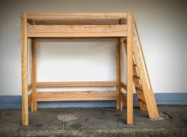 Bett Nachtisch Und Hochbett Aus Massivholz Vom Tischler In Dresden Nach Mass Bauen Lassen Ihr Individuelles Wunsch Hochbett Vom Hochbett Mobel Nach Mass Holz