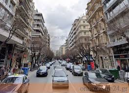 «η ανακοινωθείσα απόφαση της κυβέρνησης, που στάθμισε τις εισηγήσεις των λοιμωξιολόγων, να επιτρέψει το άνοιγμα της αγοράς διατηρεί ζέουσες τις ελπίδες του εμπορικού κόσμου, ο οποίος. Azsk0iq8xahowm