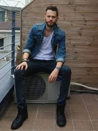 Explore the m&s jeans collection. Style Guide How To Wear A Denim Jacket In Fall