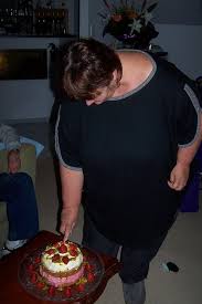 Ladies 60th birthday cake would like to thank fellow cake central member jsouth82 for the inspiration of this cake! Mum Cutting Her 60th Birthday Cake And Apparently Feeling Flickr