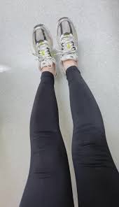 Kachake Chinese Girl Escalator 2 | MOTHERLESS.COM ™