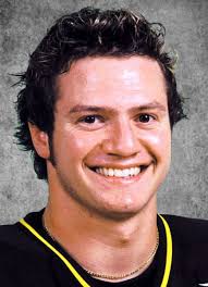 Player photos for the 1999-00 Cape Breton Screaming Eagles at hockeydb.com