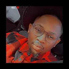 Ephraim Watson's Instagram, Twitter & Facebook