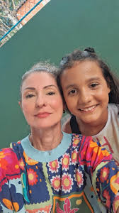 Professores enobrecem o Concurso de Poesia “Meu amor, Meu Presente” em  alusão ao Dia das Mães