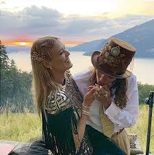 Dominique rinderknecht (born 14 july 1989) is a swiss tv host, model and beauty pageant titleholder who won the title of miss switzerland 2013 and. Schweizer Model Tamy Glauser Mannliche Models Sind Wehleidiger Mode Kosmetik Derstandard De Lifestyle