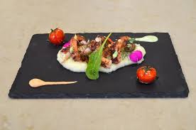 Ricette vegane sedano rapa chana masala saltato in padella verdure. Polpo Rosolato Su Crema Di Sedano E Rapa Corso Di Cuoco Professionista
