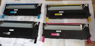 La parola italiana libro deriva dal latino liber.il vocabolo originariamente significava anche corteccia, ma visto che era un materiale usato per scrivere testi (in libro scribuntur litterae, plauto), in seguito per estensione la parola ha assunto il significato di opera letteraria. Reinigung Trommel Laserdrucker Was Ist Zu Beachten Computer Technik Spiele Und Gaming