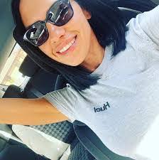 Ariel Marlow's Instagram, Twitter & Facebook