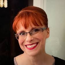 Lesley Conway's Instagram, Twitter & Facebook