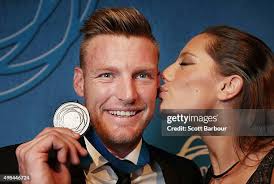 99 Photos & High Res Pictures