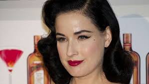 Voir plus d'idées sur le thème coiffure année 40, coiffure, années 40. Look Retro