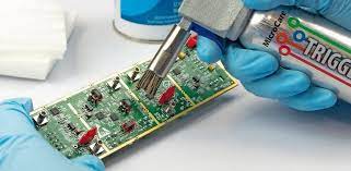Cleaning agents for printed circuit boardsafter all the components on a printed circuit board have been mounted and soldered, we need to perform another very. Decreasing Pcba Malfunction Microcare Three Ways To Clean Printed Circuit Board Assembly Epp Europe