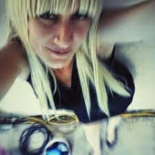 Holly Workman's Instagram, Twitter & Facebook