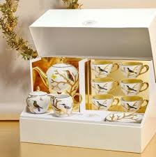 Choosing an anniversary gift for parentscan be tricky, but with the help of gettingpersonal.co.uk, you can find a thoughtfulpresent that they will both love! Best Anniversary Gifts For Parents Mom And Dad To Show Your Love