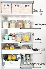 Im lockdown verbringen wir alle vermutlich mehr zeit in der küche als sonst. Mehr Ordnung In Der Kuche Vorratsschrank Organisieren Rezepte Ordnungsideen Und Diy Relleomein De Kuchenschranke Organisieren Speisekammer Organisieren Vorratsschrank Kuche