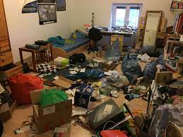 Als messies werden personen mit der unfähigkeit bezeichnet, ihre eigene wohnung oder ihr haus in ordnung zu halten, weil . Entrumpelung Einer Messie Wohnung Messi Wohnung Haushaltsauflosung Haushalt