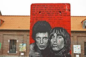 Téléchargez de superbes images gratuites sur mur de berlin. David Bowie Et Iggy Pop By Jef Aerosol Expo Art Liberte Du Mur De Berlin Au Street Art David Bowie Tribute Bowie Art David Bowie