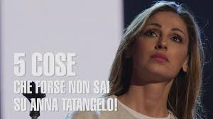 Ma anche molti brani cantati da sola, per mettere in mostra la sua capacità di giocare con il flow, di mettersi al servizio del beat, senza rinunciare alle sue peculiarità vocali. Anna Zero Anna Tatangelo Ci Parla Del Nuovo Album E Dei Suoi Progetti Futuri Video Virgilio