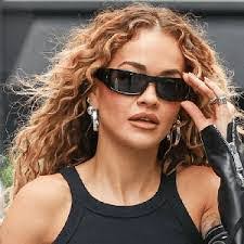 Marilyn Lauria's Instagram, Twitter & Facebook