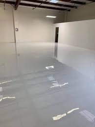 Two Coats 100 Solids Epoxy 6150rc Epoxyflooringsuppliers Epoxy2u In 2020 Epoxy Floor Garage Systems Clean Room