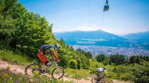 Offizielle informationen und aktuelle nachrichten über innsbruck. Downhill Mountain Bike In Innsbruck Tirol Nordkette Singletrail Youtube