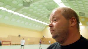 En stor idrottsprofil och legendarisk tränare har avlidit