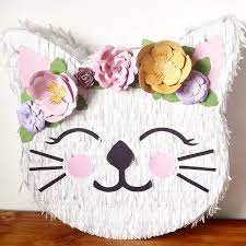 Bella Pinata En Forma De Cabeza De Gato Blanco Con Decoracion De Flores Cat Celebration Flowers Pinatas De Flores Fiestas De Cumpleanos Del Gato Pinatas