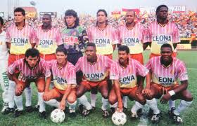 El atlético huila viajó en las últimas horas a la ciudad de bogotá para enfrentar a fortaleza fc a las 4:00 de la tarde en el estadio metropolitano de techo, desplazándose hacia la capital 18 jugadores que fueron convocados por el profesor dayron pérez, para disputar el juego de este miércoles.estos son lo convocaos del equipo auriverde: Historia Del Deportes Tolima Deportes Tolima Soy Del Vinotinto Y Oro