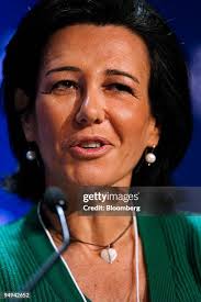 726 Credito Stock Photos, High-Res Pictures, and Images