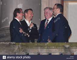 Christian lindner, parteivorsitzender der fdp. Smoking On A Balcony Stockfotos Und Bilder Kaufen Alamy
