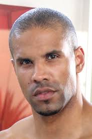 Robert Axel's Instagram, Twitter & Facebook