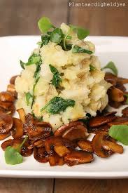 Stampot Met Knolselderij Winterpostelein En Hartige Champignons Vegetarische Recepten Veganistische Recepten Lekker Eten