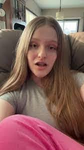 Leticia Brandt's Instagram, Twitter & Facebook