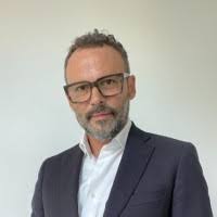 4300+ "Lorenzini" profiles