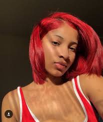 While getting acquainted with your natural texture can seem daunting to some, coming up with easy and cute natural hairstyles doesn't have to be a struggle — regardless of your hair type. Pinterest Bossuproyally Flo Angel Want Best Pins Followme Hair Color For Black Hair Dyed Natural Hair Pretty Hair Color