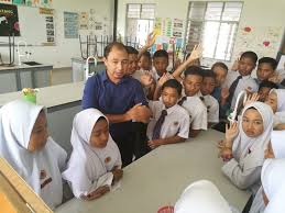Dalam konteks bilik darjah, keselesaan dan kegembiraan itu diwujudkan oleh guru dan murid melalui perlakuan yang. 6 Tips Habiskan Syllabus Walaupun Banyak Buat Aktiviti Dalam Bilik Darjah