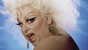 John waters' star scored a number of underground disco hits in the late '70s and early '80s. Ein Denkmal Fur Divine Queer De