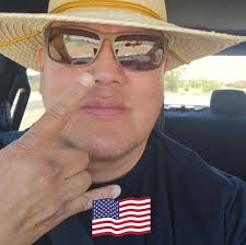 When u throw a tomato at Buu Nygren nayyye”🏇🍅🫨