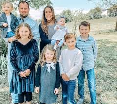 Joshua james duggar is the first of jim bob and michelle duggar's nineteen children. Wy0phjc5jsb4mm
