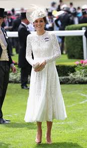 Maybe you would like to learn more about one of these? Herzogin Kate Ihre Allerschonsten Kleider Herzogin Kate Spitzenkleid Kleider