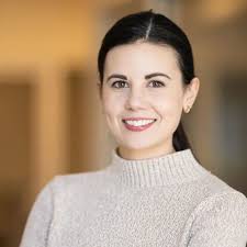 Presentation Strategy, Design & Communication Experts |About DECK