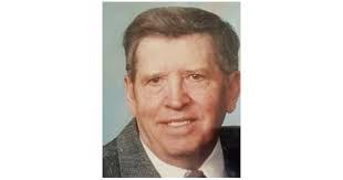 Linda Routhier's Instagram, Twitter & Facebook