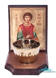 Viaţa sfântului mare mucenic şi tămăduitor. IcoanÄ Cu CandelÄ Din Lemn Sfantul Pantelimon Odoare Bisericesti